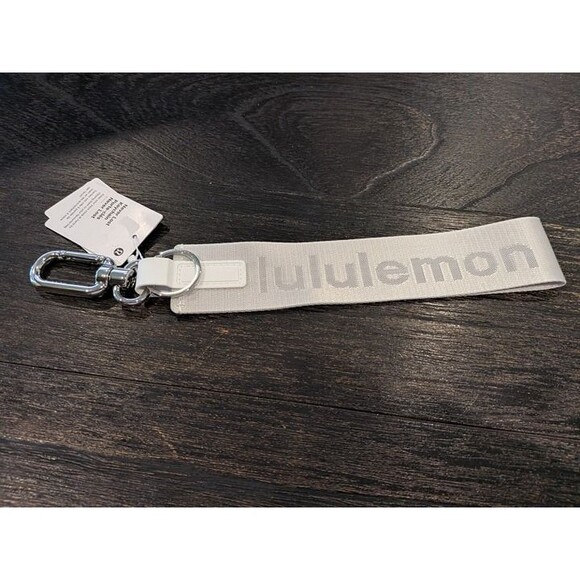 lululemon athletica Accessories - lululemon Never Lost Keychain Brand New White / Silver LU9B20S